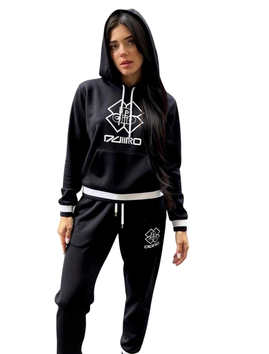 DDIIRO Women's Signature Luxury Tracksuit Set – Premium Black Hoodie & Joggers