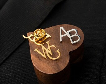 Custom Initial Brooch For Groom Men’s Stainless Steel Initial Letters Lapel Pin Personalized Wedding Best Man Jewelry