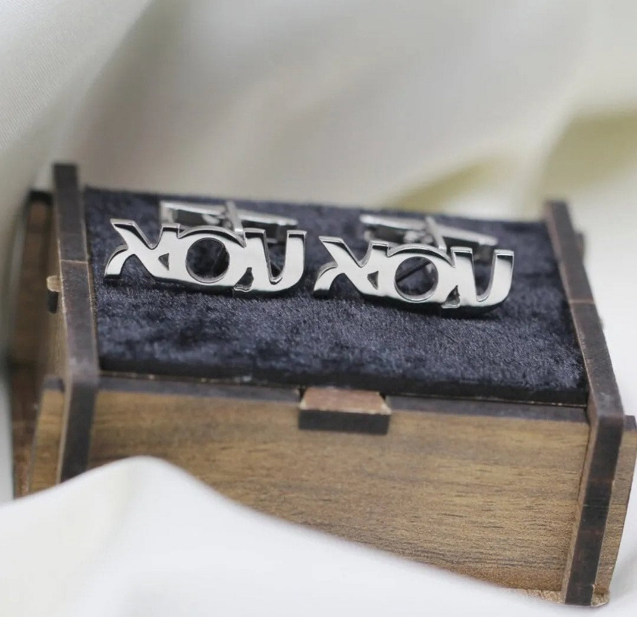 Personalized Hebrew Name Cufflinks – Custom Initial Wedding Cufflinks for Groom & Groomsmen, Perfect Gift for Him